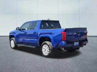 Toyota Tacoma 2025 4x2 SR5 4p Doble Cabina Doble 5.0 ft SB