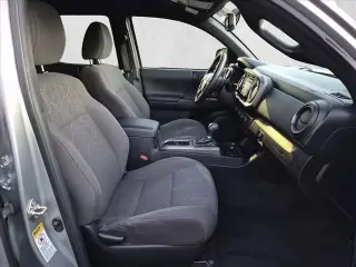 Toyota Tacoma 2016 4x2 TRD Sport 4p Doble Cabina 5.0 ft SB