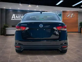 Nissan Versa 2022 SV 4p Sedan