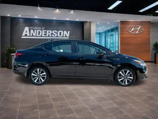 Nissan Versa 2022 SV 4p Sedan