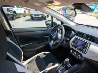 Nissan Versa 2022 SV 4p Sedan