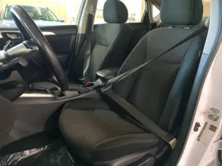 Nissan Sentra 2019 S 4dr Sedan 6M