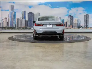 BMW Serie 3 2024 tracción en todas las ruedas 330i xDrive sedan de 4 puertas