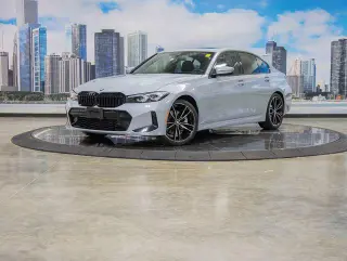 BMW Serie 3 2024 tracción en todas las ruedas 330i xDrive sedan de 4 puertas