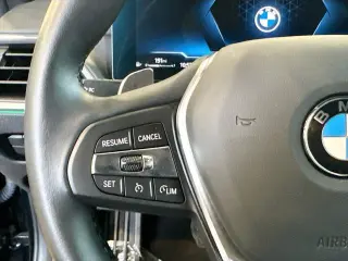 Serie 3 BMW 2024 tracción en las cuatro ruedas 330i xDrive sedán 4 puertas