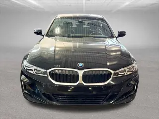 Serie 3 BMW 2024 tracción en las cuatro ruedas 330i xDrive sedán 4 puertas