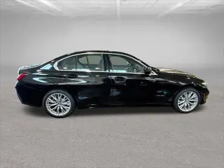 Serie 3 BMW 2024 tracción en las cuatro ruedas 330i xDrive sedán 4 puertas