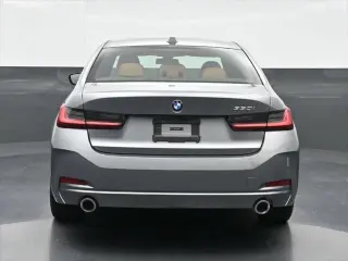 BMW Serie 3 2023 330i 4p Sedén