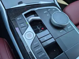 BMW Serie 3 2024 330i 4dr Sedán