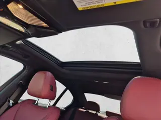 BMW Serie 3 2024 330i 4dr Sedán