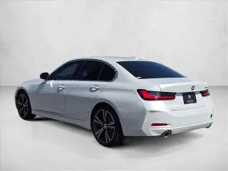 BMW Serie 3 2024 330i 4dr Sedán