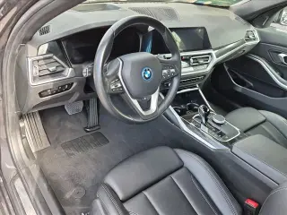 Serie 3 BMW 2022 330e 4p Sedan