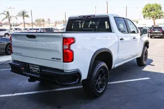 Chevrolet Silverado 1500 2023 4x4 ZR2 4p Cabillano Equipo 5.8 ft. CB