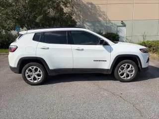 Jeep Compass 2024 4x4 Latitude 4dr SUV