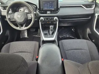 Toyota RAV4 2021 XLE 4p SUV
