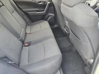 Toyota RAV4 2021 XLE 4p SUV