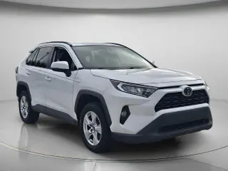Toyota RAV4 2021 XLE 4p SUV