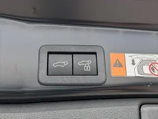 Toyota RAV4 2026 AWD XSE 4p SUV
