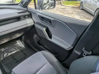 Toyota RAV4 2026 AWD XSE 4p SUV