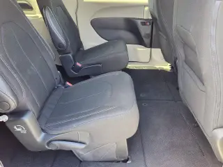 Chrysler Voyager 2023 LX 4dr Mini-Van
