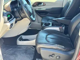 Chrysler Pacifica 2017 Touring-L 4dr Mini-Van