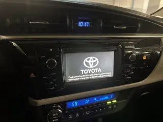 Toyota Corolla 2014 LE 4p Sedan