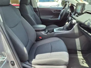 Toyota RAV4 2021 AWD LE 4dr SUV