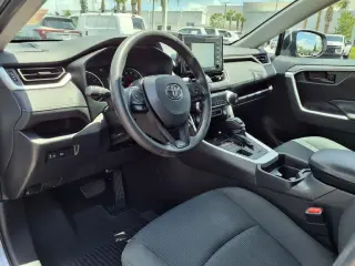 Toyota RAV4 2021 AWD LE 4dr SUV
