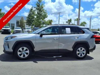 Toyota RAV4 2021 AWD LE 4dr SUV