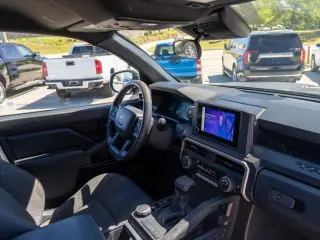 Toyota Tacoma 2024 4x4 SR 4p Doble Cabina Doble 5.0 ft SB 8A
