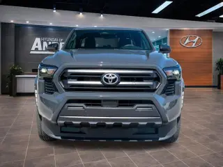 Toyota Tacoma 2024 4x4 SR 4p Doble Cabina Doble 5.0 ft SB 8A
