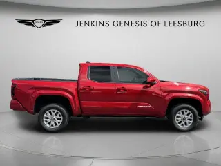 Toyota Tacoma 2024 4x2 SR5 4p Puerta Doble Cab 5.0 ft CB