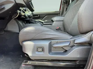 Toyota Tacoma 2024 4x2 SR5 4p Puerta Doble Cab 5.0 ft CB