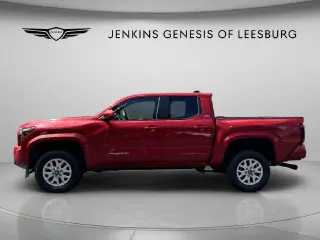 Toyota Tacoma 2024 4x2 SR5 4p Puerta Doble Cab 5.0 ft CB