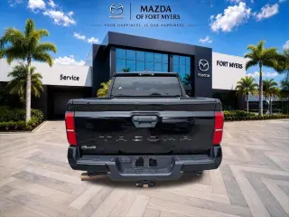 Toyota Tacoma 2024 4x4 SR5 4dr Cab doble 5.0 ft SB
