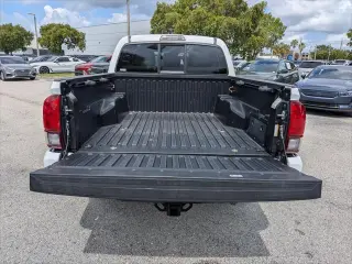 Toyota Tacoma 2023 4x4 SR V6 4p Doble Cabina Dupla 5.0 ft SB