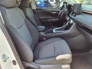 Toyota RAV4 2021 XLE 4dr SUV