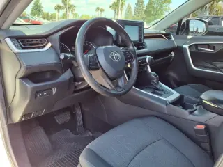 Toyota RAV4 2021 XLE 4dr SUV