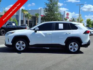 Toyota RAV4 2021 XLE 4dr SUV