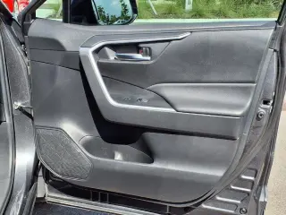 Toyota RAV4 2024 XLE 4dr SUV