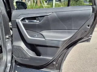 Toyota RAV4 2024 XLE 4dr SUV
