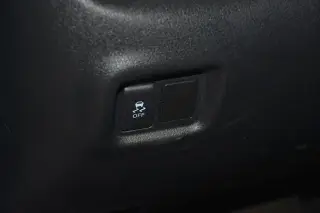 Nissan Versa Note 2014 SV 4p Hatchback