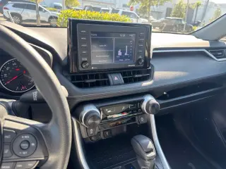 Toyota RAV4 2020 AWD LE 4dr SUV