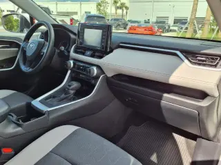 Toyota RAV4 2022 XLE 4dr SUV