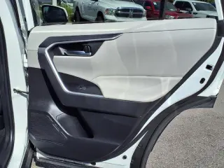 Toyota RAV4 2022 XLE 4dr SUV