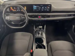 Kia K4 2026 LXS 4p Sedan