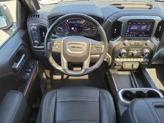 GMC Sierra 1500 2021 4x4 Denali 4p Cabilla de Tripulación 5.8 ft. SB