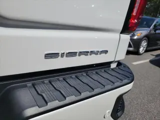 GMC Sierra 1500 2021 4x4 Denali 4p Cabilla de Tripulación 5.8 ft. SB