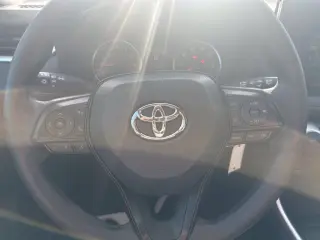 Toyota RAV4 2022 LE 4dr SUV