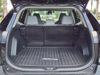 Toyota RAV4 Hybrid 2021 AWD XLE Premium 4dr SUV